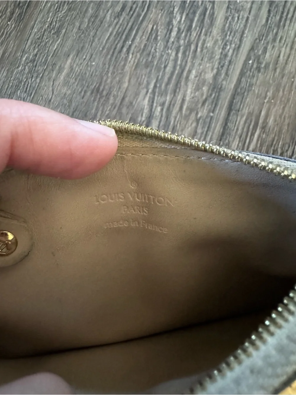 Louis Vuitton Vernis Key Pouch